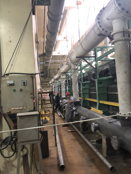 化工设备工艺管道安装现场